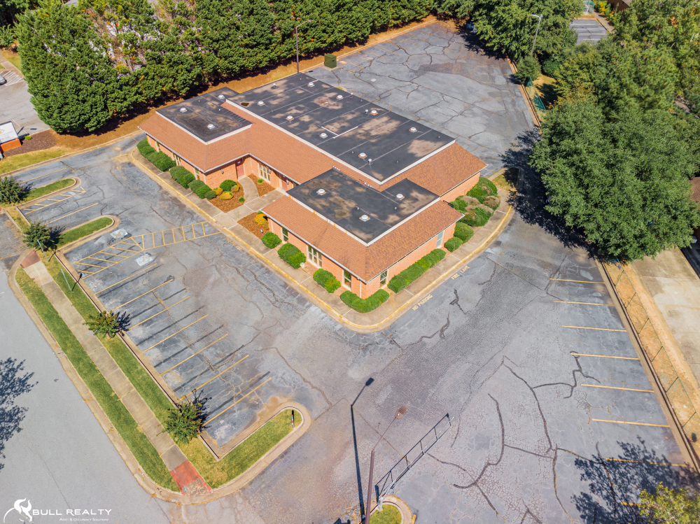 Medical Office Building Adjacent to Southern Regional Medical Center