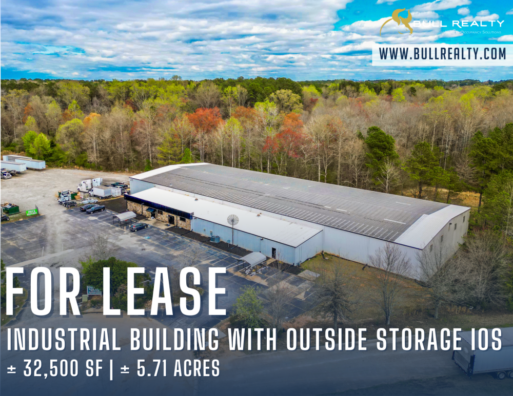 Industrial Building  with Outside Storage IOS | ±32,500 SF