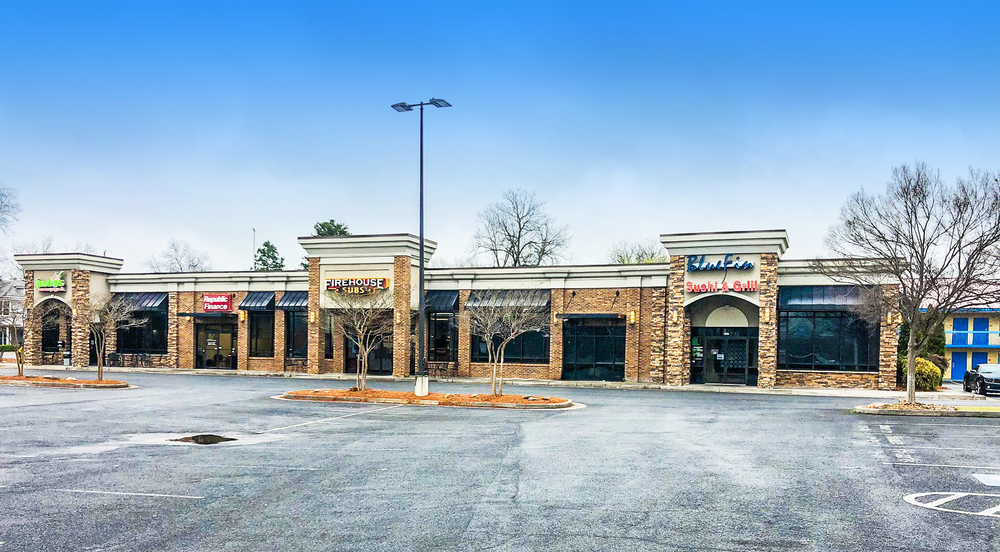 5Tenant Retail Center Rome, GA 3,700,000 (8.2 Cap Rate)