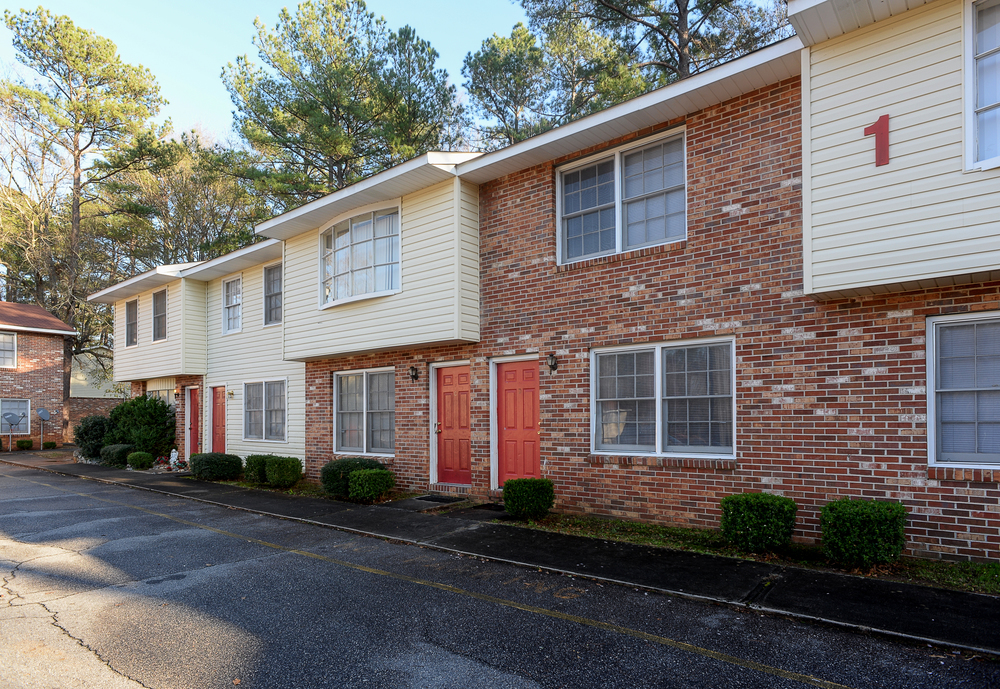 SOLD The Oaks Apartments Macon 98 Units