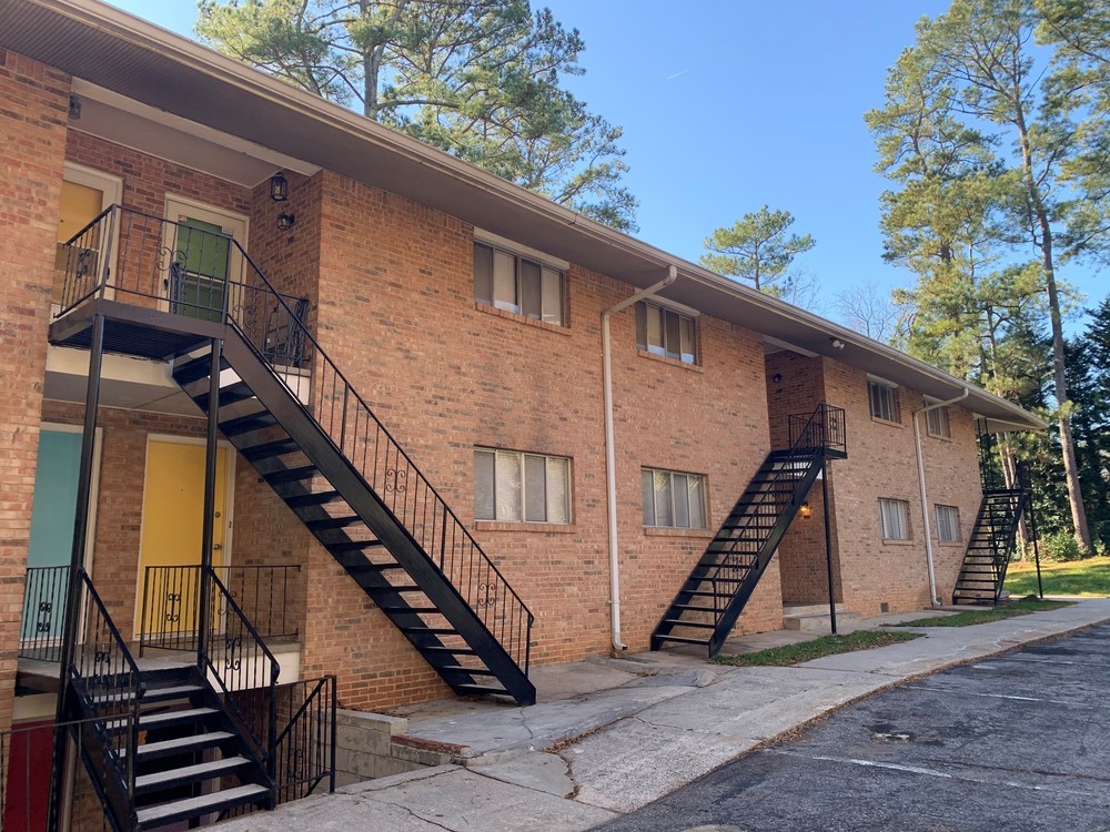 11-Unit Multifamily Opportunity | Minutes from Downtown Decatur 