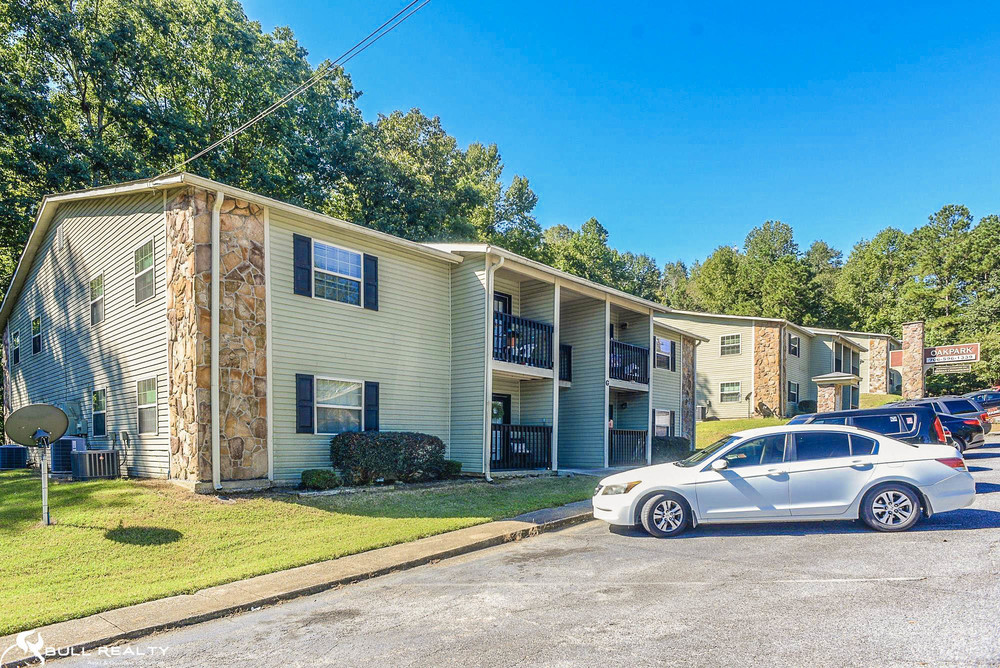 SOLD Oak Park Apartments FullyOccupied Multifamily Complex 64 Units